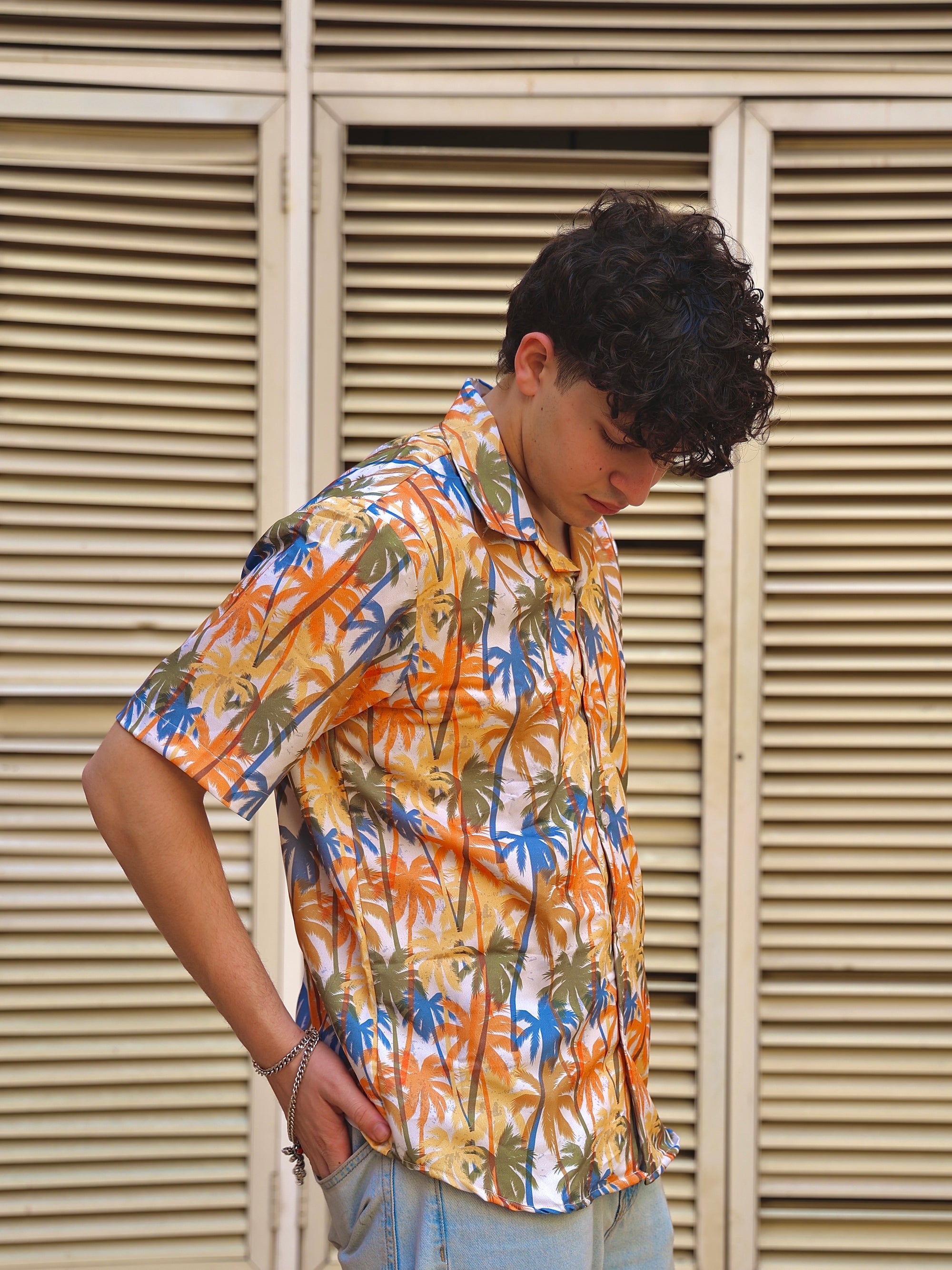 BRIGHT TROPICAL PRINT ALOHA SHIRT