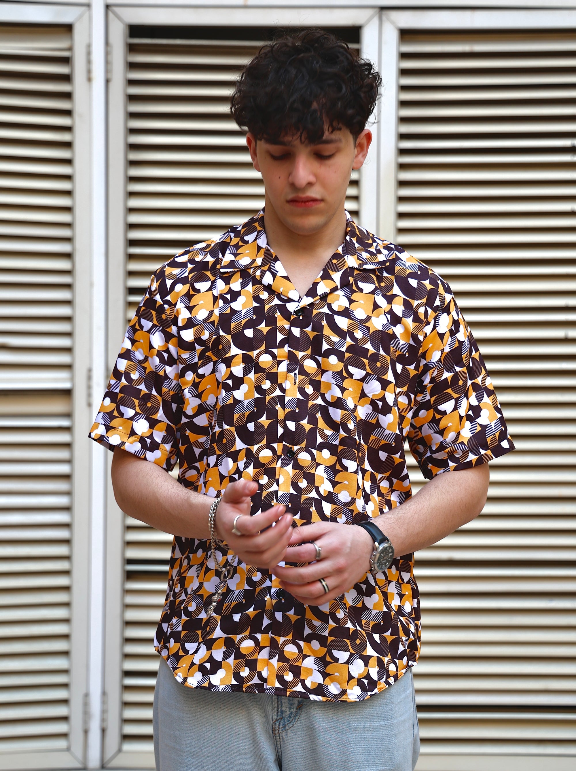 BLACK & YELLOW MODERN PATTERN ALOHA SHIRT