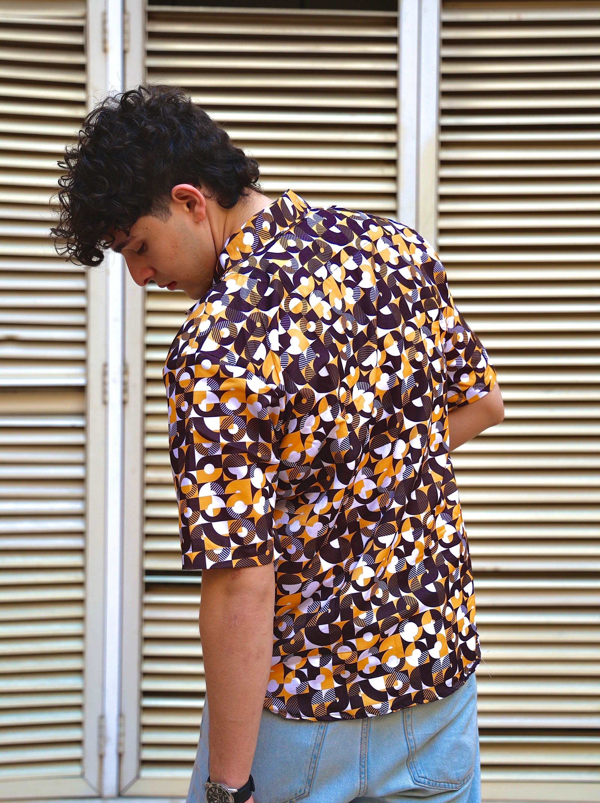 BLACK & YELLOW MODERN PATTERN ALOHA SHIRT