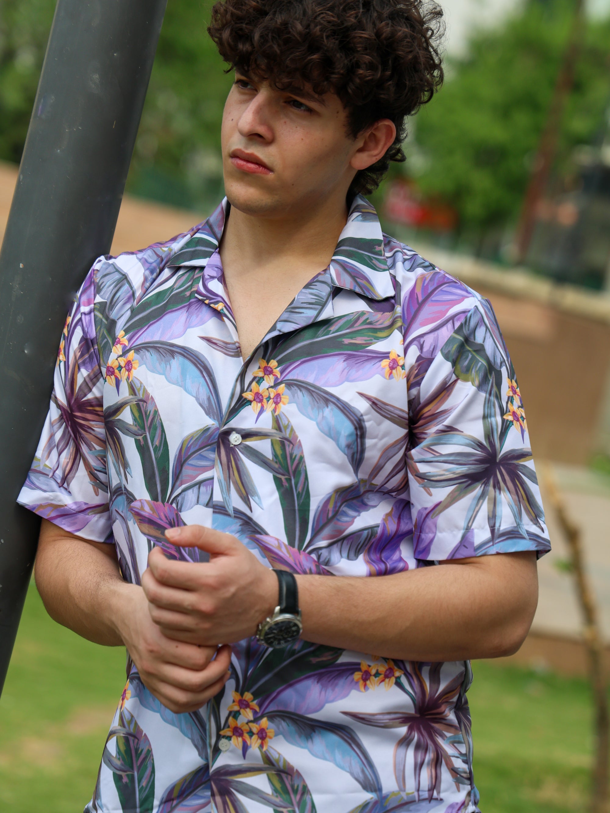 Hawaiian Floral Aloha Shirt ( New )